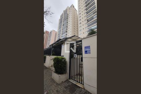 Apartamento à venda com 102m², 3 quartos e 2 vagas Apartamento à venda com 102m², 3 quartos e 2 vagasFachada + Placa