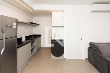 Sala/Cozinha de apartamento para alugar com 1 quarto, 45m² em Indianópolis, São Paulo