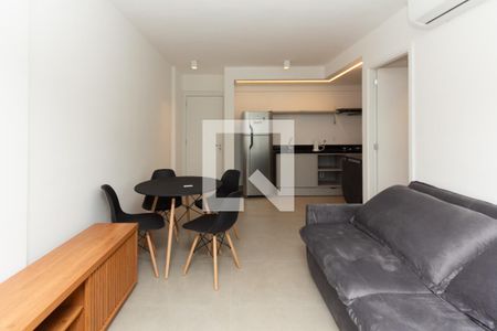 Sala/Cozinha de apartamento para alugar com 1 quarto, 45m² em Indianópolis, São Paulo