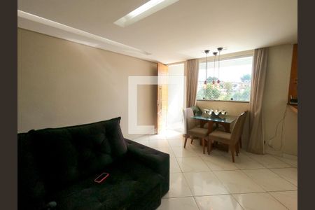 sala  de casa à venda com 2 quartos, 78m² em Novo Horizonte, Betim