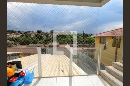 vista sala  de casa à venda com 2 quartos, 78m² em Novo Horizonte, Betim