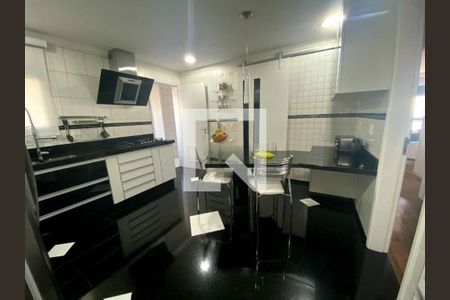 Apartamento à venda com 3 quartos, 200m² em Paraíso do Morumbi, São Paulo