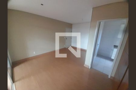 Apartamento à venda com 3 quartos, 90m² em Esplanada, Belo Horizonte