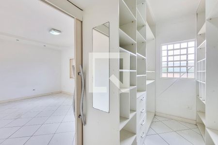 Suíte de casa para alugar com 3 quartos, 166m² em Jardim Uira, São José dos Campos