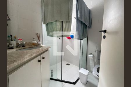 Banheiro Social de apartamento à venda com 3 quartos, 114m² em Vila Indiana, São Paulo