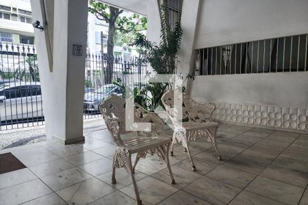 Apartamento à venda com 50m², 1 quarto e sem vaga Apartamento à venda com 50m², 1 quarto e sem vagaRecepção