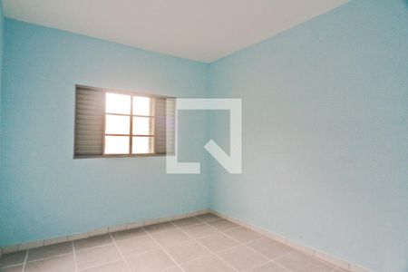 Quarto 2 de casa para alugar com 2 quartos, 48m² em Vila Pereira Cerca, São Paulo