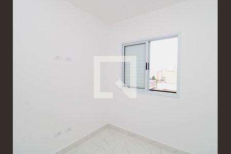 Quarto 1 de apartamento para alugar com 2 quartos, 45m² em Vila Mazzei, São Paulo