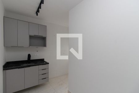 Sala/Cozinha de apartamento para alugar com 2 quartos, 39m² em Vila Mazzei, São Paulo