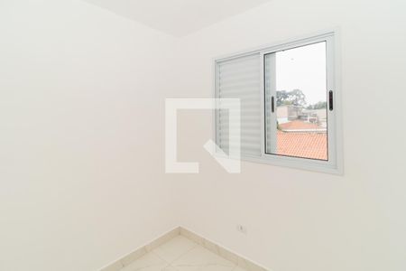 Quarto 2 de apartamento para alugar com 2 quartos, 39m² em Vila Mazzei, São Paulo