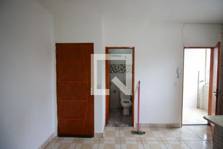 Sala de apartamento para alugar com 2 quartos, 55m² em Vila Chuca, São Paulo