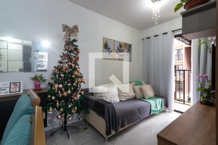 Sala de apartamento para alugar com 2 quartos, 47m² em Jardim Pioneira, Cotia