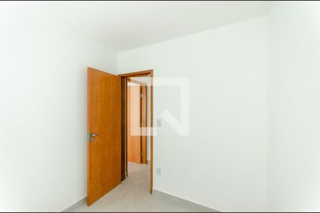 Quarto 1 de apartamento para alugar com 2 quartos, 47m² em Vila Clarice, São Paulo