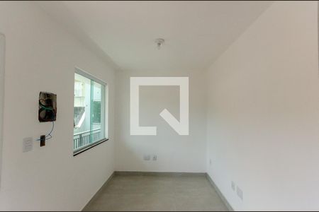 Sala de apartamento para alugar com 2 quartos, 47m² em Vila Clarice, São Paulo