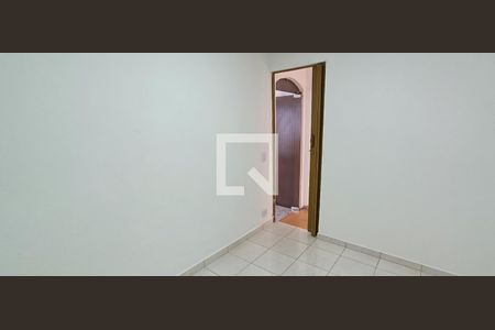 Quarto de casa para alugar com 1 quarto, 49m² em Jardim Campo Limpo, São Paulo