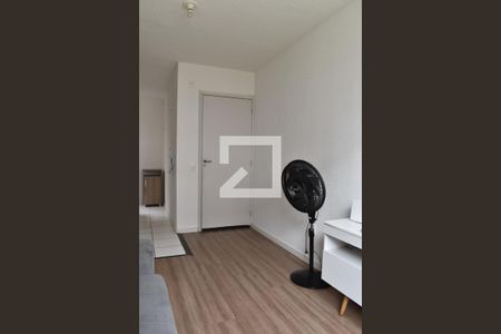 Sala de apartamento para alugar com 2 quartos, 39m² em Novo Mundo, Curitiba