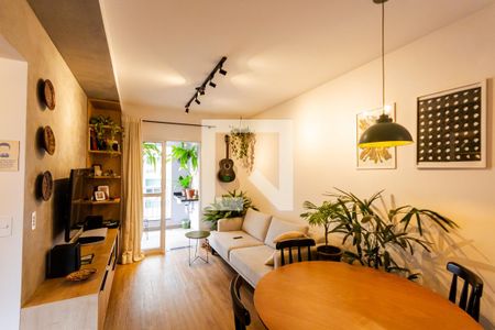 Sala de apartamento para alugar com 2 quartos, 67m² em Campestre, Santo André