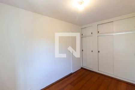 Quarto 1 de apartamento para alugar com 2 quartos, 59m² em Jardim Anhanguera, São Paulo