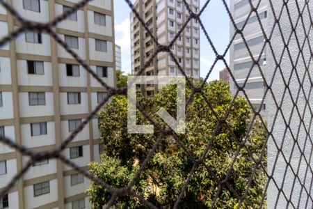 Quarto 1 vista de apartamento para alugar com 2 quartos, 59m² em Jardim Anhanguera, São Paulo