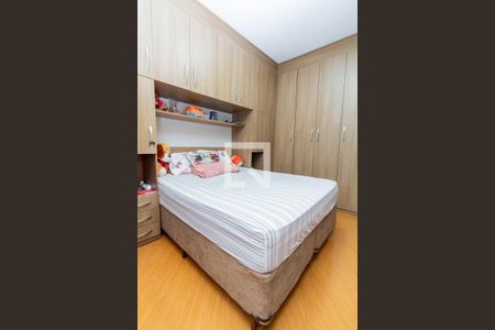 Casa à venda com 173m², 3 quartos e 2 vagas Casa à venda com 173m², 3 quartos e 2 vagasQuarto 3 - suíte com varanda