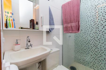 Casa à venda com 173m², 3 quartos e 2 vagas Casa à venda com 173m², 3 quartos e 2 vagasBanheiro 2