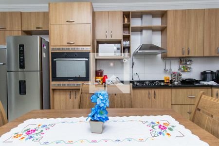 Casa à venda com 173m², 3 quartos e 2 vagas Casa à venda com 173m², 3 quartos e 2 vagasCozinha