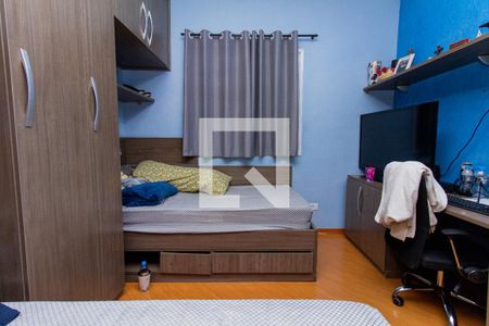 Casa à venda com 173m², 3 quartos e 2 vagas Casa à venda com 173m², 3 quartos e 2 vagasQuarto 2