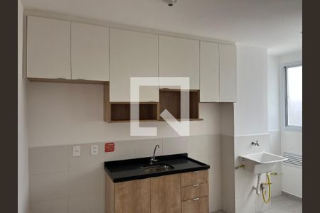 Cozinha de apartamento para alugar com 2 quartos, 42m² em Barra Funda, São Paulo