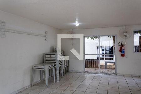 Apartamento para alugar com 51m², 2 quartos e 1 vaga Apartamento para alugar com 51m², 2 quartos e 1 vagaÁrea comum - Salão de festas