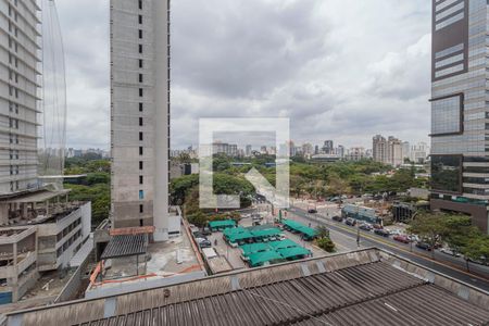 Vista de kitnet/studio à venda com 1 quarto, 38m² em Indianópolis, São Paulo