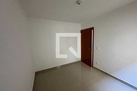 Quarto 01 de apartamento para alugar com 2 quartos, 45m² em Via Norte, Ribeirão Preto