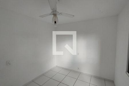 Dormitório 01 de apartamento para alugar com 2 quartos, 50m² em Jardim Florestan Fernandes, Ribeirão Preto