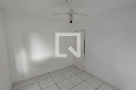 Dormitório 01 de apartamento para alugar com 2 quartos, 50m² em Jardim Florestan Fernandes, Ribeirão Preto