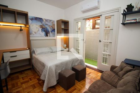 Sala/Quarto de kitnet/studio para alugar com 1 quarto, 30m² em Cidade Baixa, Porto Alegre