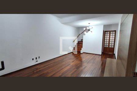 Sala de casa à venda com 2 quartos, 124m² em Vila Mariza, São Bernardo do Campo