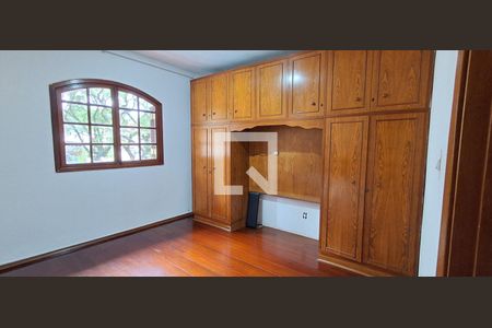 Quarto 2 de casa à venda com 2 quartos, 124m² em Vila Mariza, São Bernardo do Campo