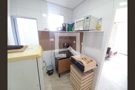 Cozinha de apartamento para alugar com 1 quarto, 35m² em Itararé, São Vicente