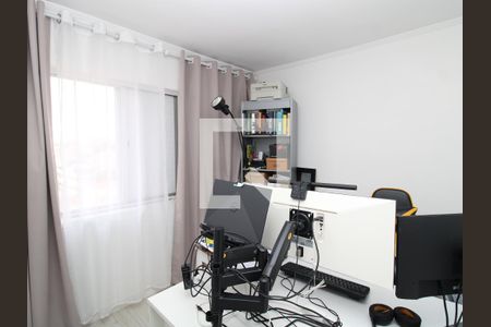 Quarto 1 de apartamento à venda com 2 quartos, 58m² em Vila Nivi, São Paulo