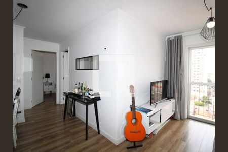 Sala de apartamento à venda com 2 quartos, 58m² em Vila Nivi, São Paulo