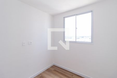 Quarto 2 de apartamento para alugar com 2 quartos, 42m² em Vila da Oportunidade, Carapicuíba