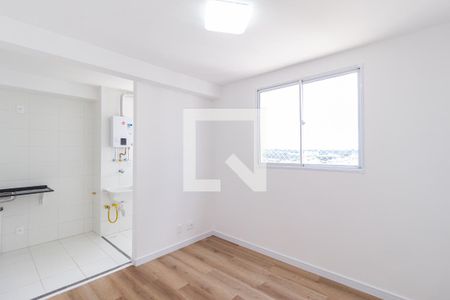 Sala de apartamento para alugar com 2 quartos, 42m² em Vila da Oportunidade, Carapicuíba