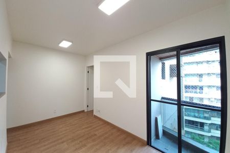 Sala  de apartamento para alugar com 1 quarto, 50m² em Centro, Campinas