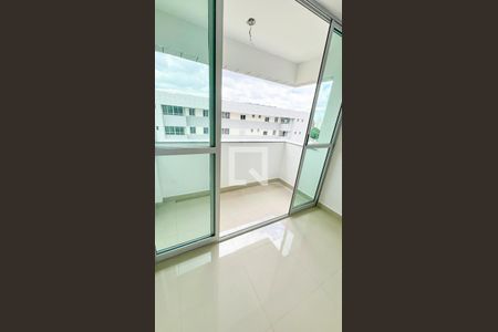 Sacada/Sala de apartamento à venda com 3 quartos, 71m² em Carlos Prates, Belo Horizonte