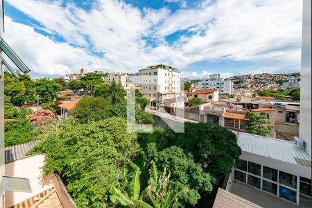 Sala 1 de apartamento para alugar com 3 quartos, 170m² em Barreiro, Belo Horizonte