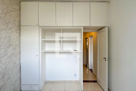 Quarto 01 de apartamento para alugar com 3 quartos, 78m² em Copacabana, Rio de Janeiro