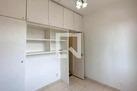 Quarto 01 de apartamento para alugar com 3 quartos, 78m² em Copacabana, Rio de Janeiro