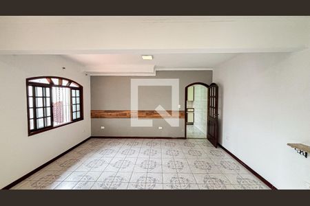 Casa à venda com 3 quartos, 153m² em Vila Humaita, Santo André