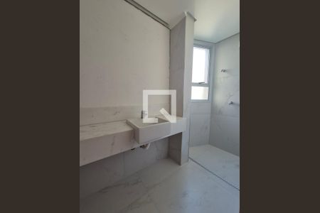 Banheiro da Suíte 2 de apartamento à venda com 4 quartos, 136m² em Anchieta, Belo Horizonte