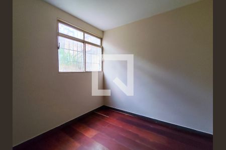 Quarto de apartamento à venda com 3 quartos, 80m² em Concórdia, Belo Horizonte