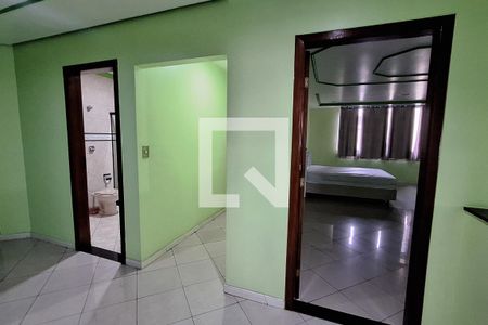 Sala de casa para alugar com 3 quartos, 340m² em Engenho do Porto, Duque de Caxias